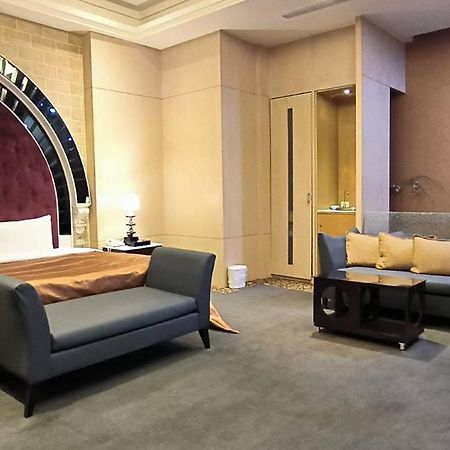 Shantis Motel Chiayi Exterior foto